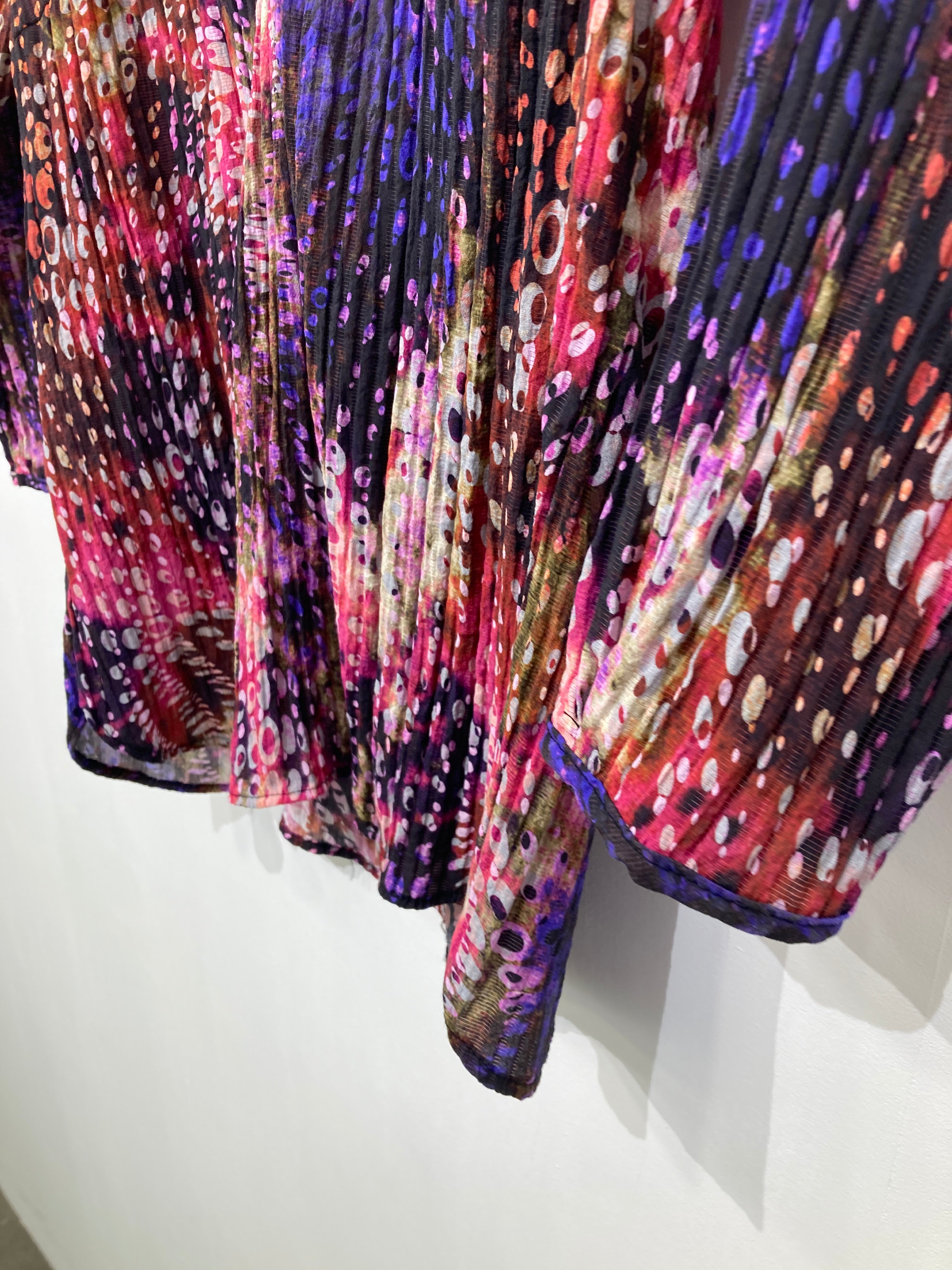 Designed by 2-Biz Bluse